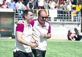 Héctor Blanco estalla en lágrimas después de conseguir el histórico ascenso a Primera con el EDF al ganar al Tacón en Madrid.
