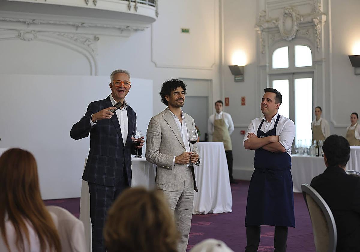 Dos estrellas en la misma mesa