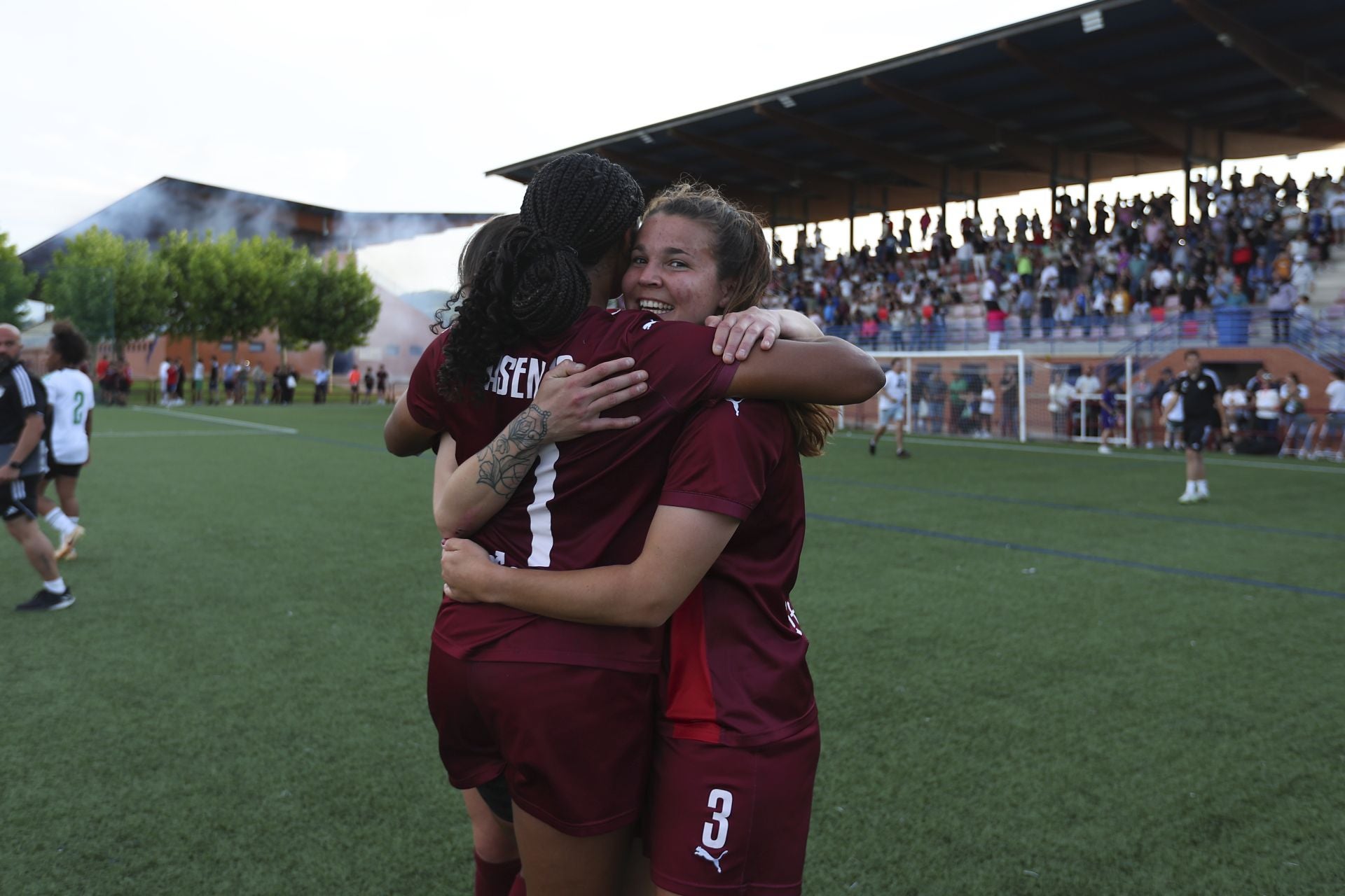 Explosión de alegría por el ascenso del DUX