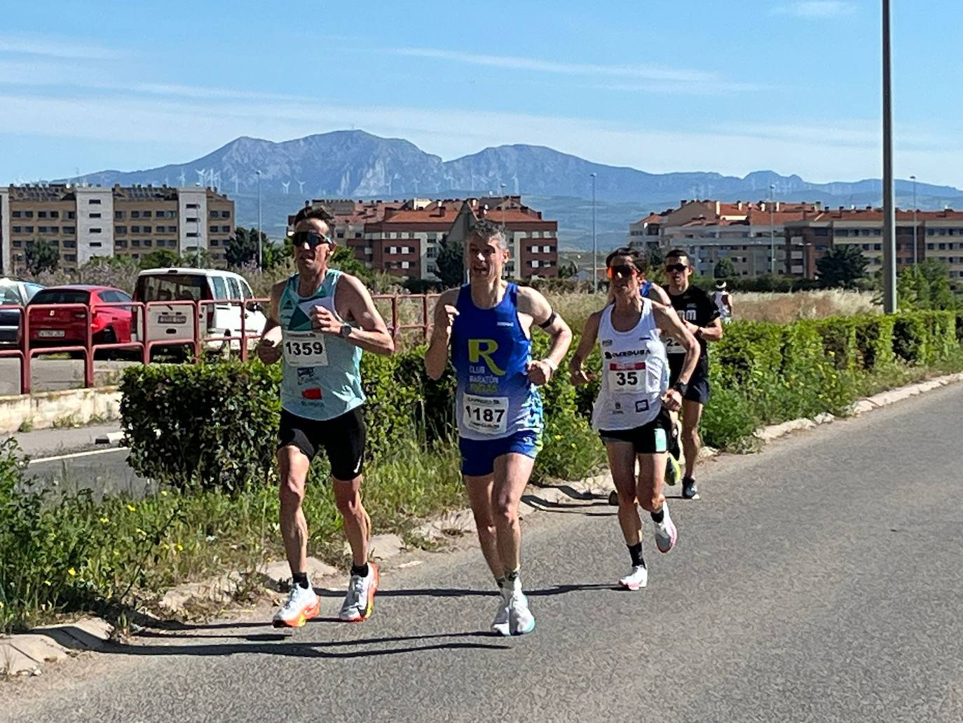 Las imágenes de la salida y la carrera de la Media Maratón de La Rioja