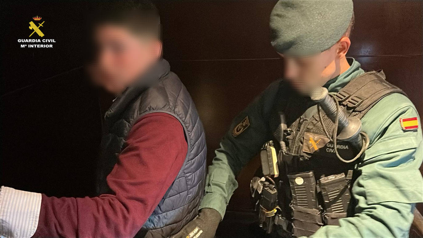 Las imágenes del operativo de la Guardia Civil en Alfaro