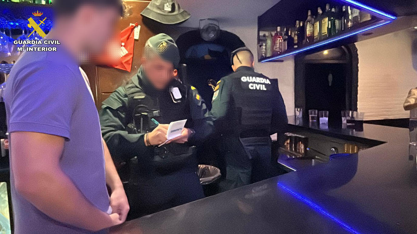 Las imágenes del operativo de la Guardia Civil en Alfaro