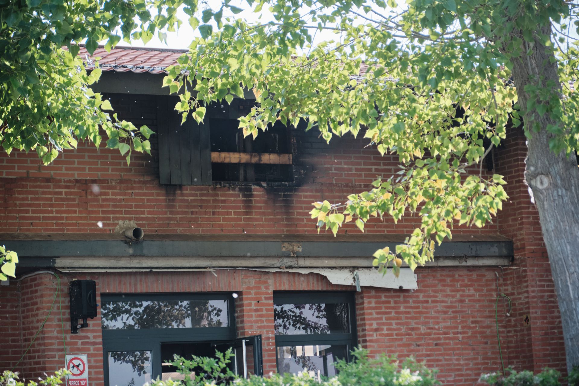 Las imágenes del incendio del camping de Navarrete