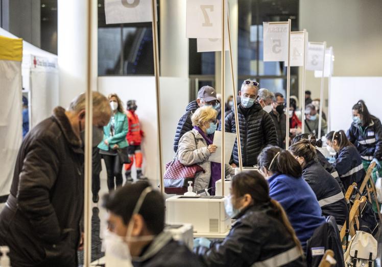 Jornadas intensivas de vacunación en abril de 2021 en Riojafórum.