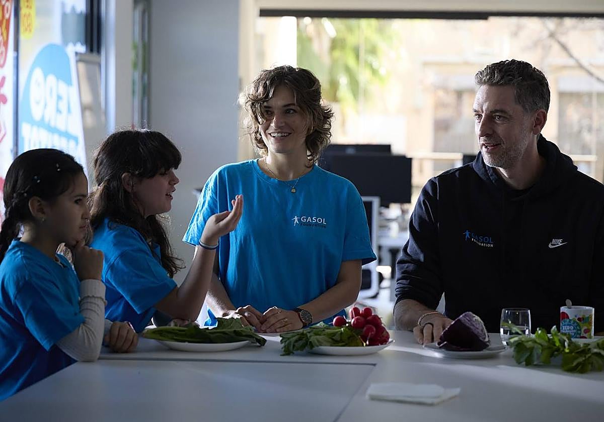 Un instante del documental 'Obesidad infantil: la pandemia olvidada', impulsado por Pau y Marc Gasol.