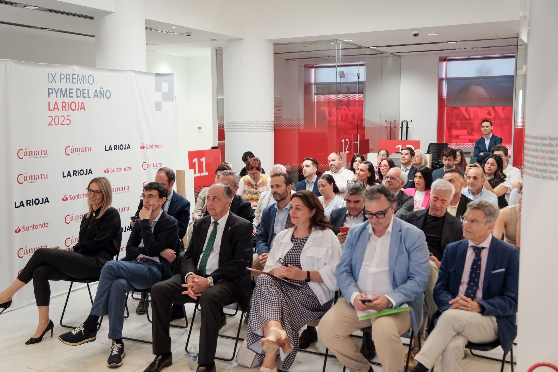 El público asistente a la entrega de los galardones.