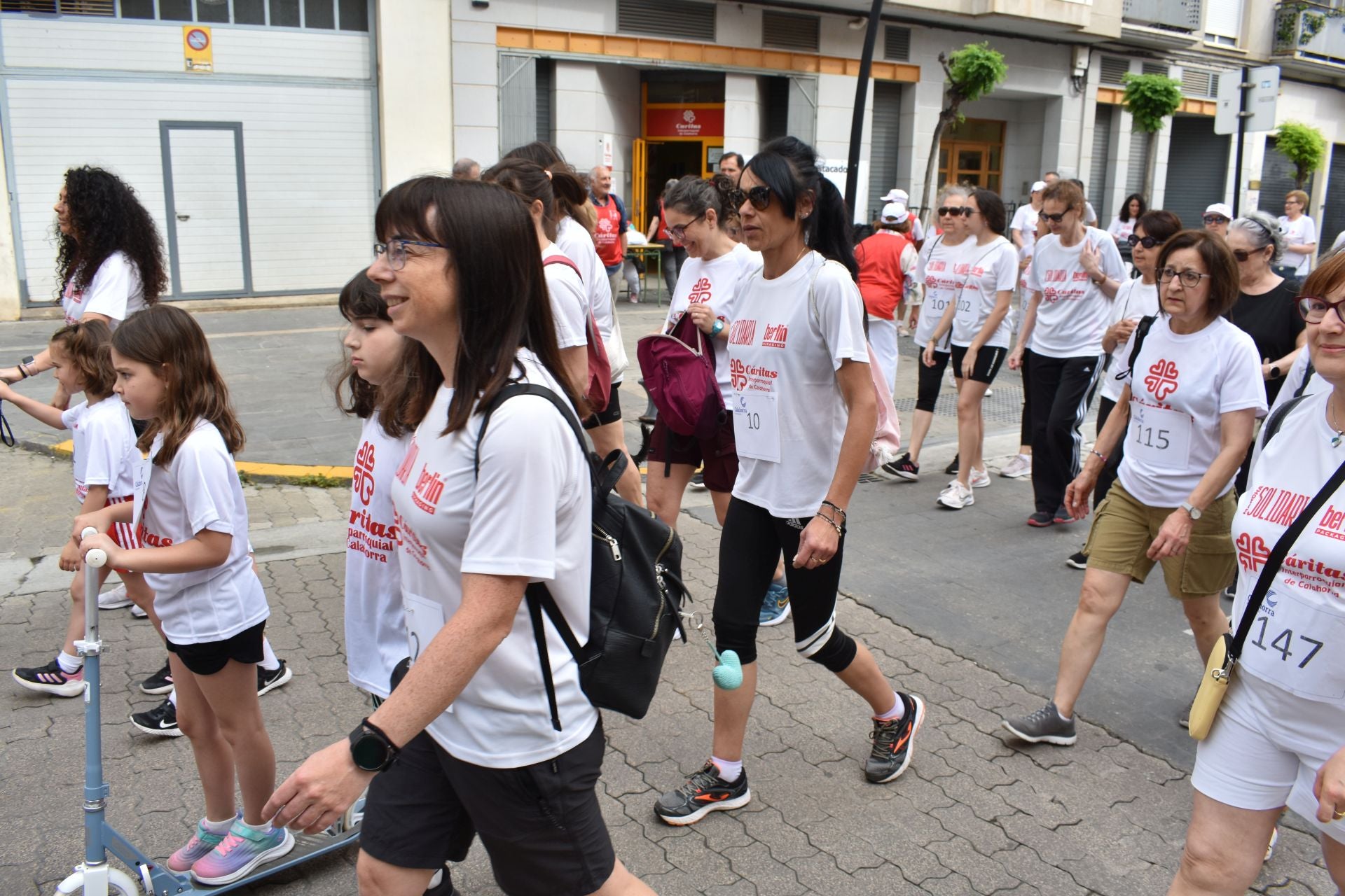 La Carrera Solidaria de Cáritas, en imágenes