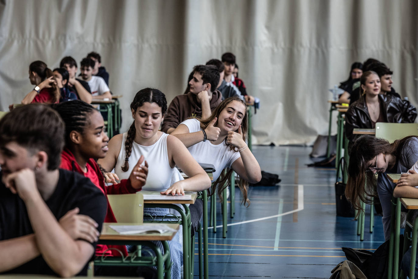 Las imágenes del primer día de la PAU en la UR