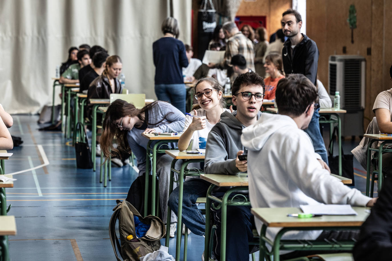 Las imágenes del primer día de la PAU en la UR