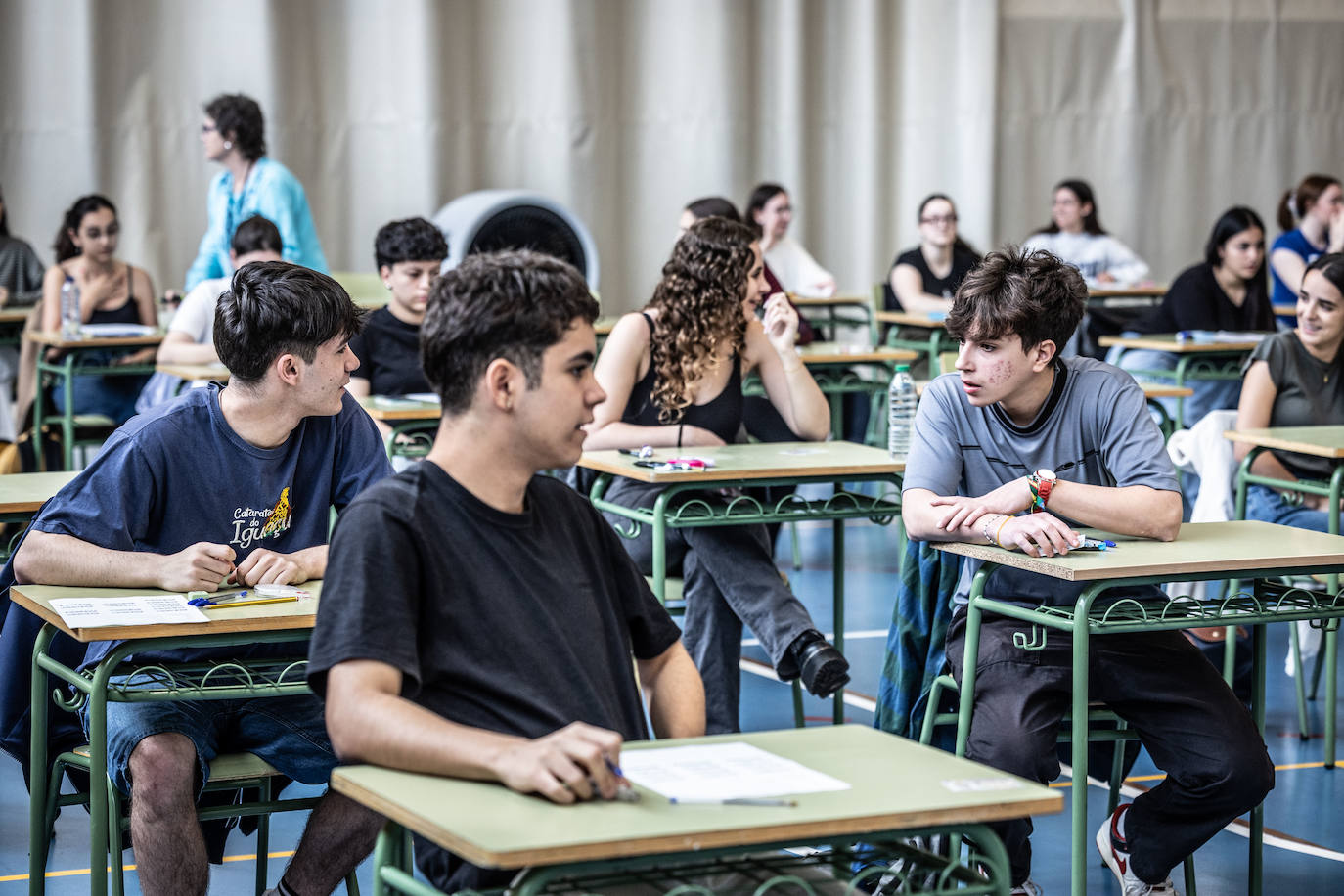 Las imágenes del primer día de la PAU en la UR