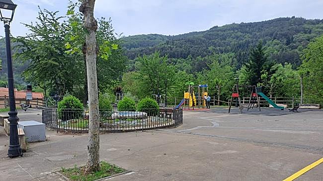 Imagen después - La plaza de Santurdejo