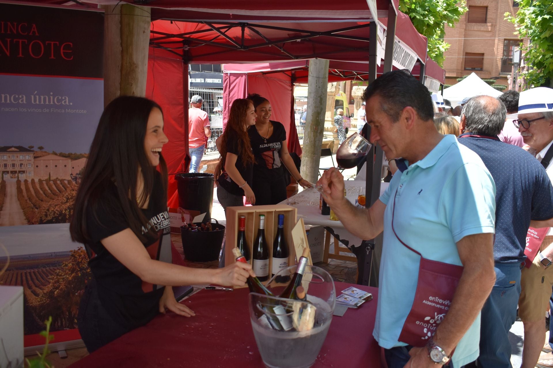 Aldeanueva celebra su Feria Entreviñas
