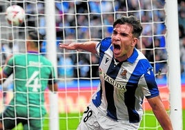Pablo Marín celebra su gol al Anderlech, en la Europa League.
