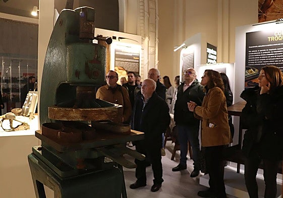 La fabricación de todo tipo de zapatos forma parte intrínseca de la identidad de los arnedanos, como relata el Museo del Calzado inaugurado en febrero en el Nuevo Cinema.