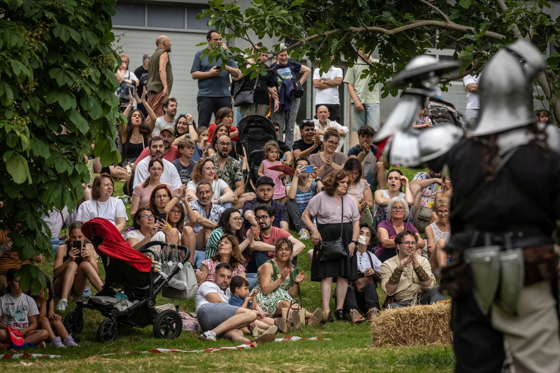Recreación de las tropas logroñesas frente a las galas
