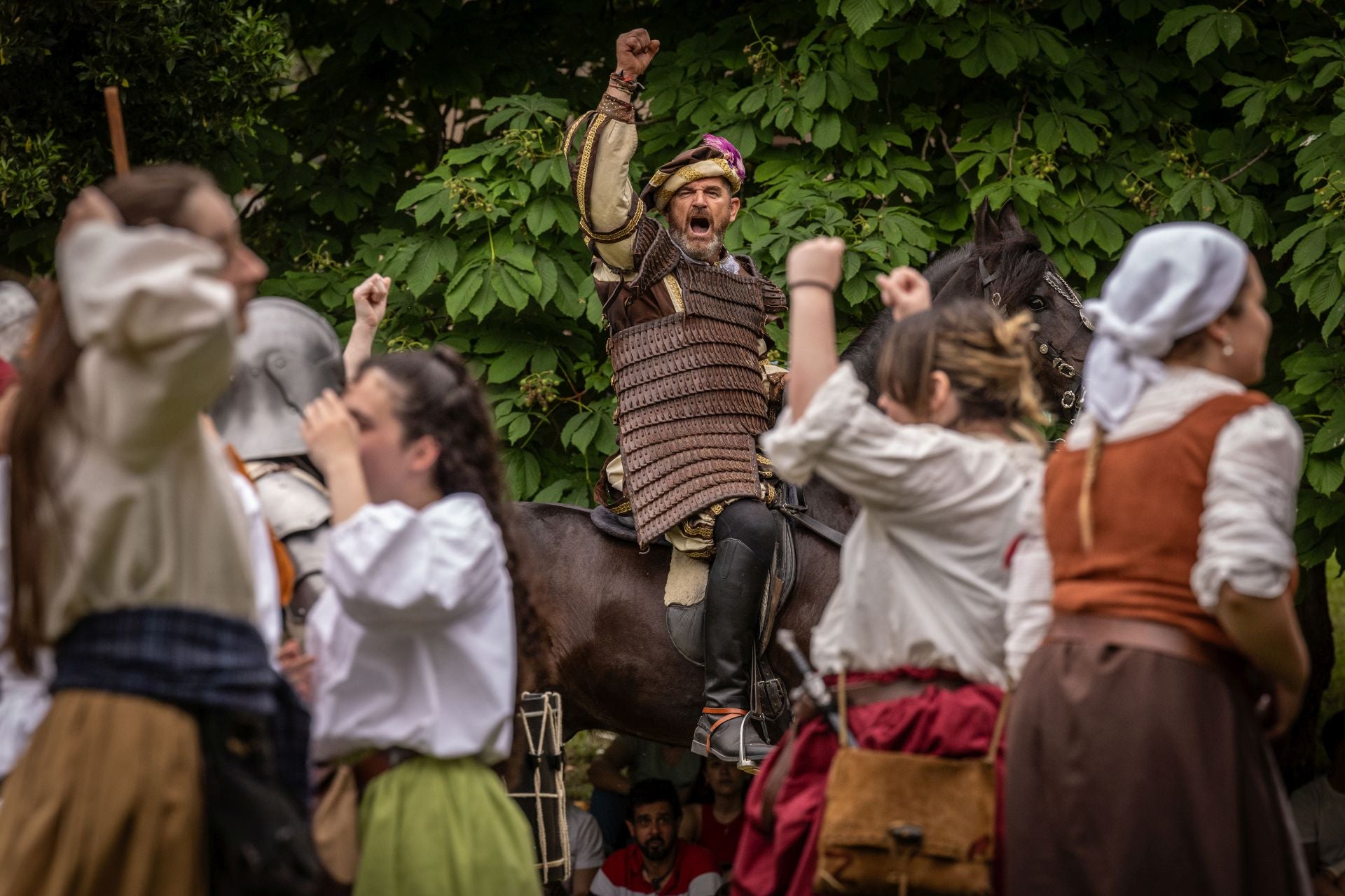 Recreación de las tropas logroñesas frente a las galas