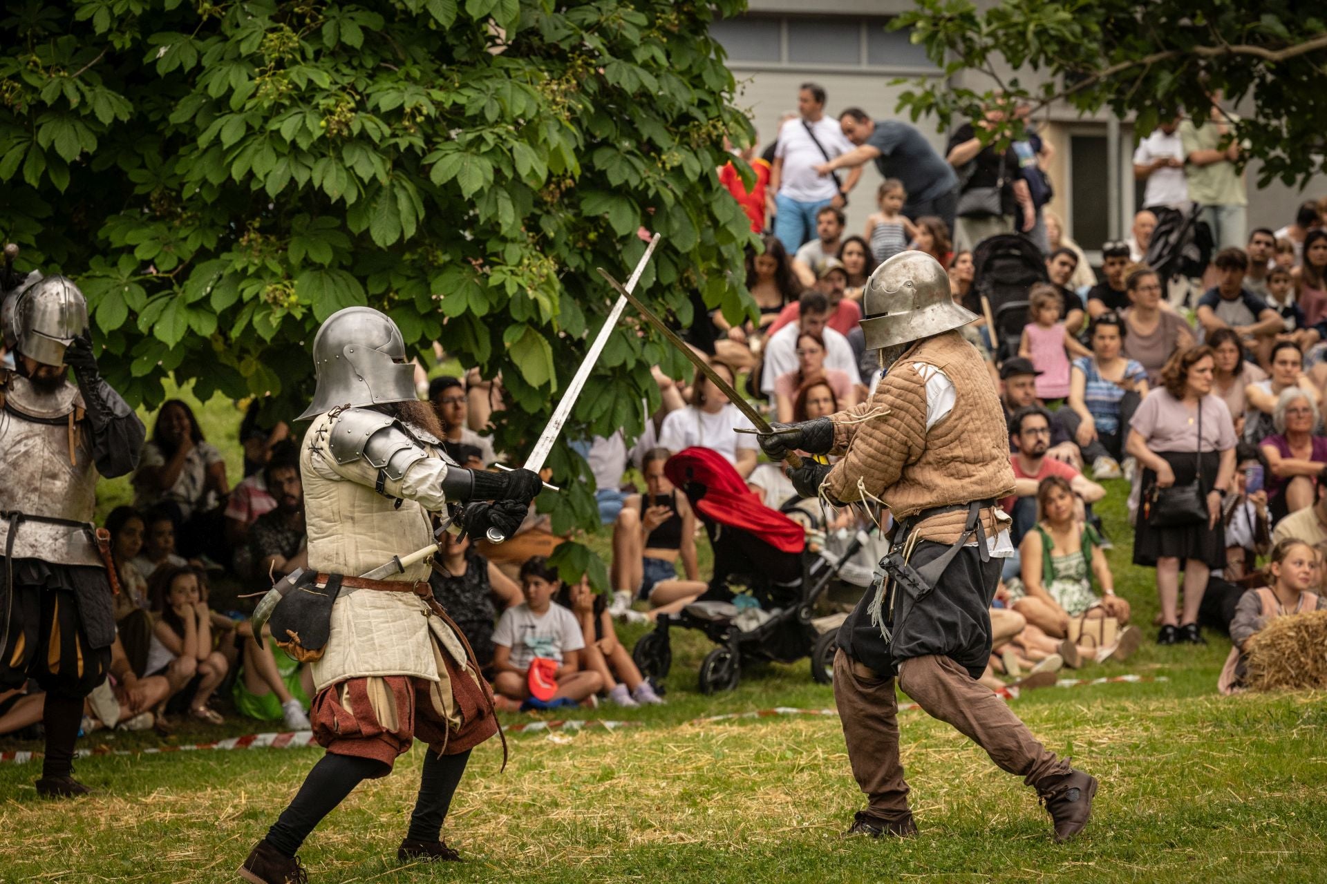 Recreación de las tropas logroñesas frente a las galas