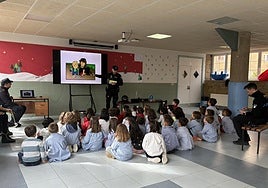 Imagen de archivo de una clase de Policía Local en Corazonistas.