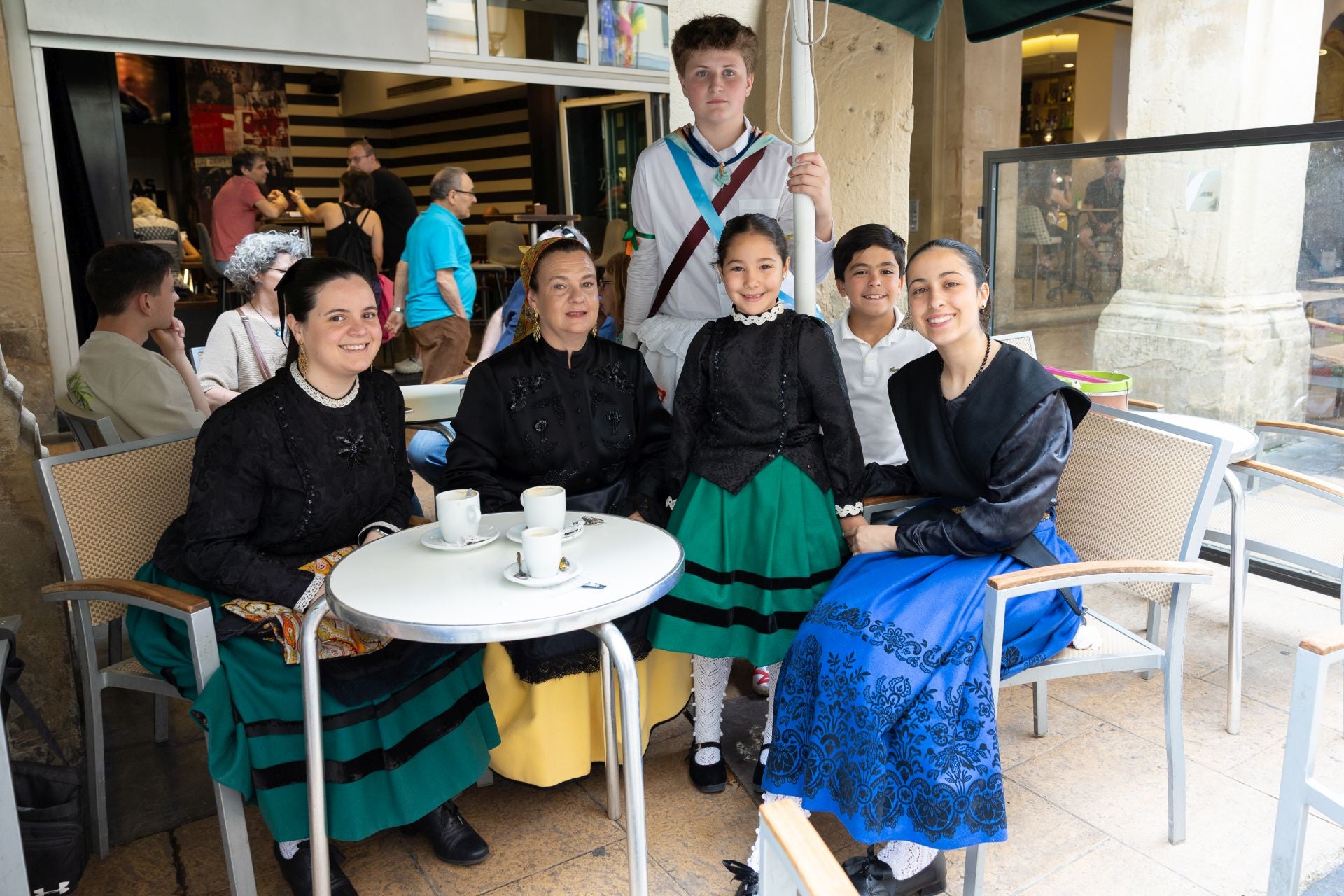Logroño se viste de tradición