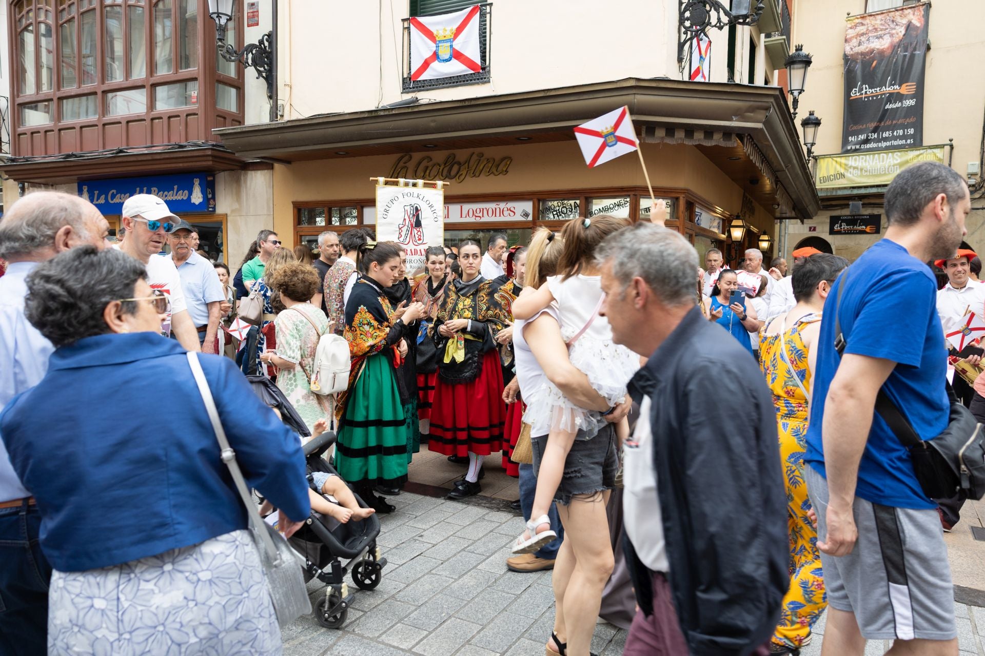Logroño se viste de tradición
