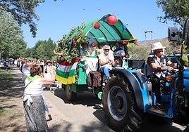 La romería de San Juan es una popular tradición que comparten los arnedanos de todas las edades.