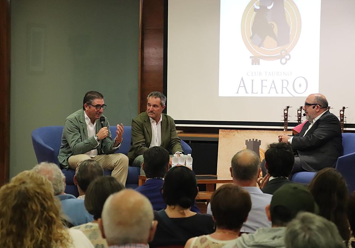 Una charla abre el centenario del coso