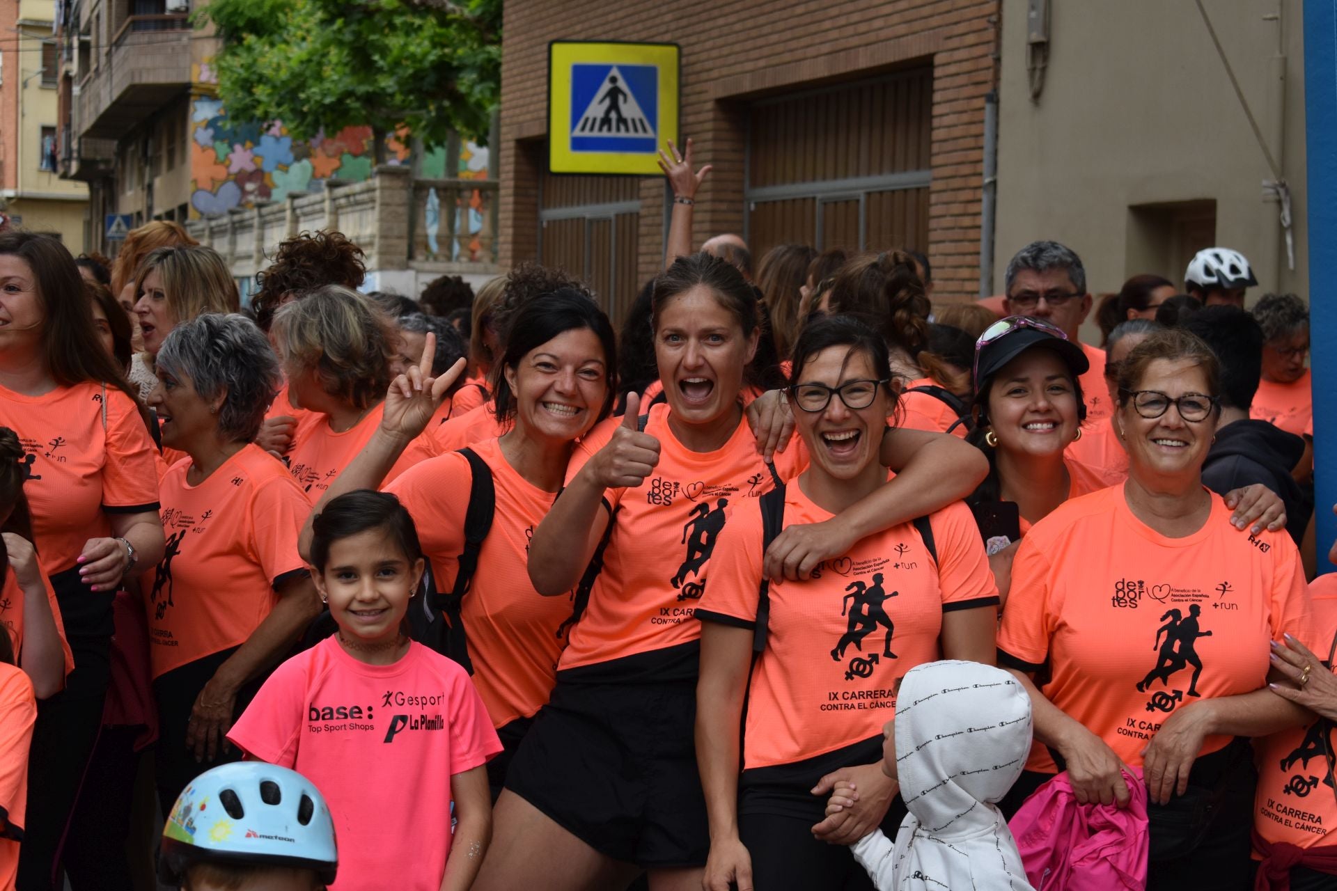 Deporte en la calle y marcha contra el cáncer, en Autol