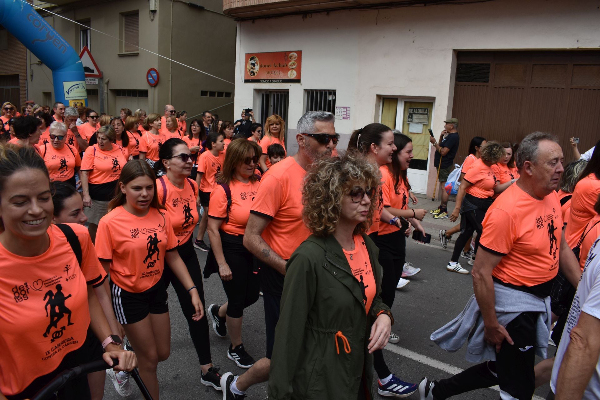Deporte en la calle y marcha contra el cáncer, en Autol