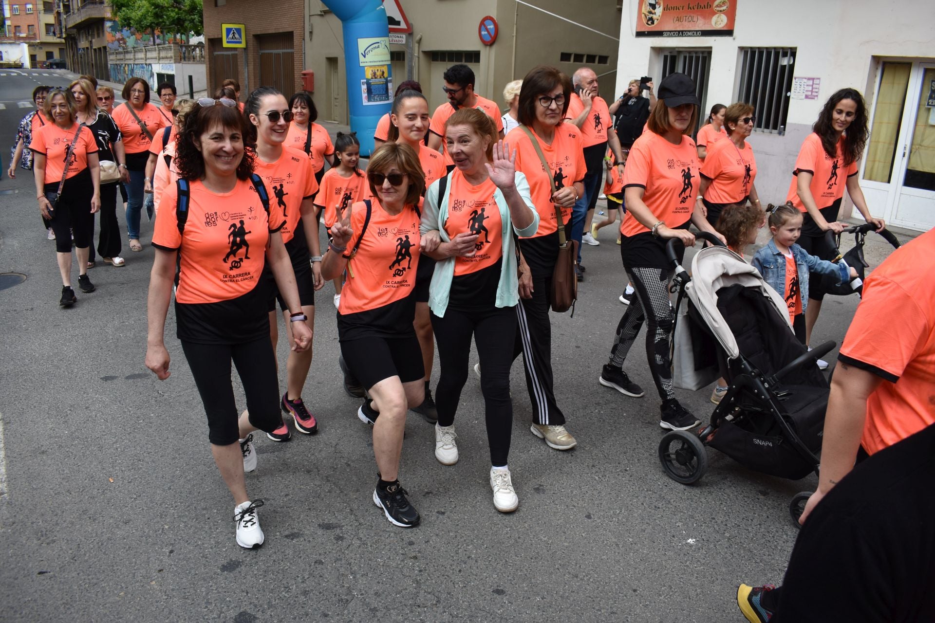 Deporte en la calle y marcha contra el cáncer, en Autol