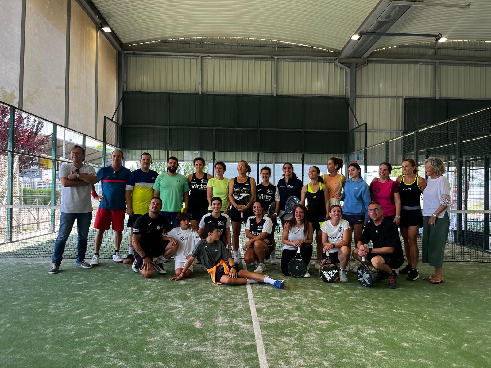 Las imágenes del clinic de pádel de Carolina Navarro en Calahorra