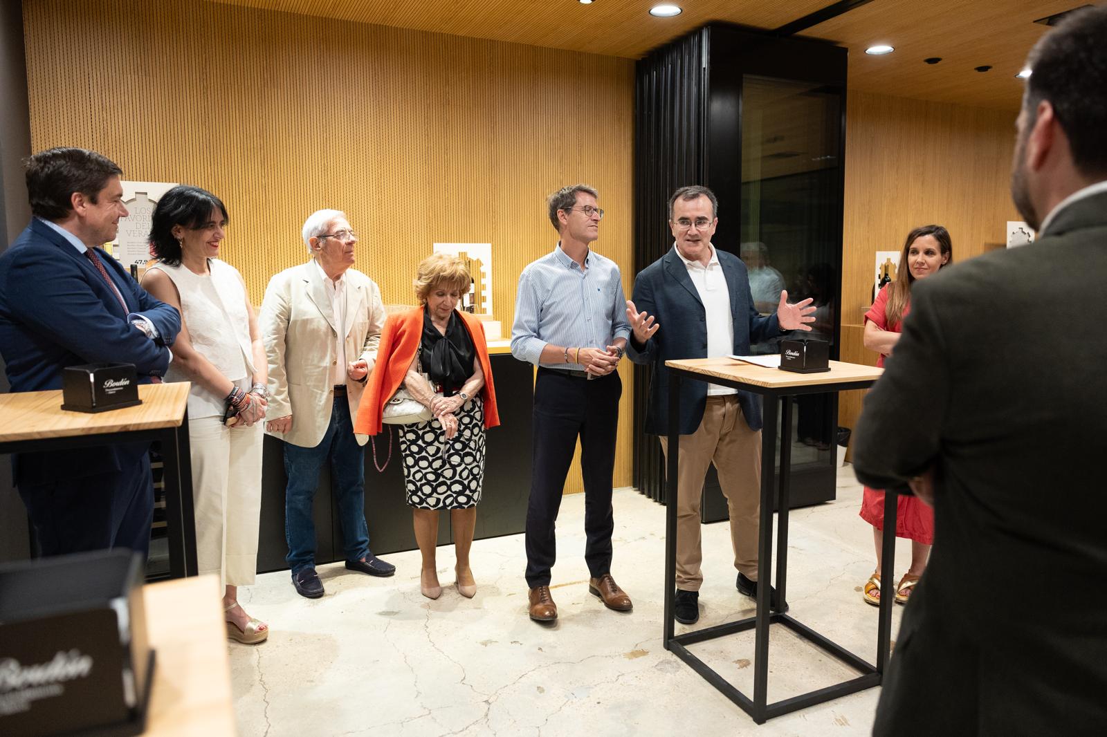 Las imágenes de la cata solidaria de Pioneros