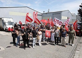Los sindicatos de CMP Automotive Handling (centro de empleo), en una protesta reciente.