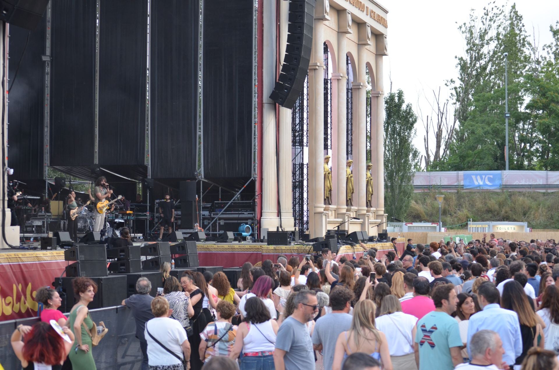 El público disfruta de los conciertos del sábado del Festival Gran Reserva