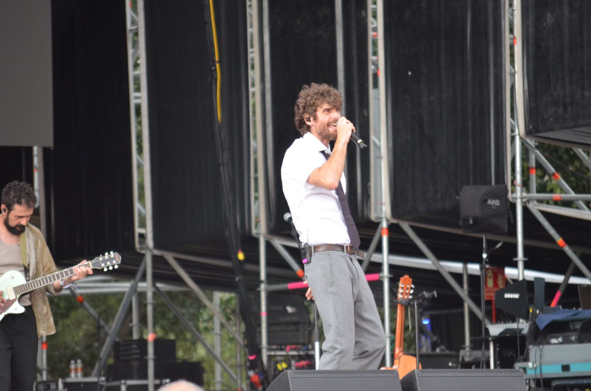 El público disfruta de los conciertos del sábado del Festival Gran Reserva