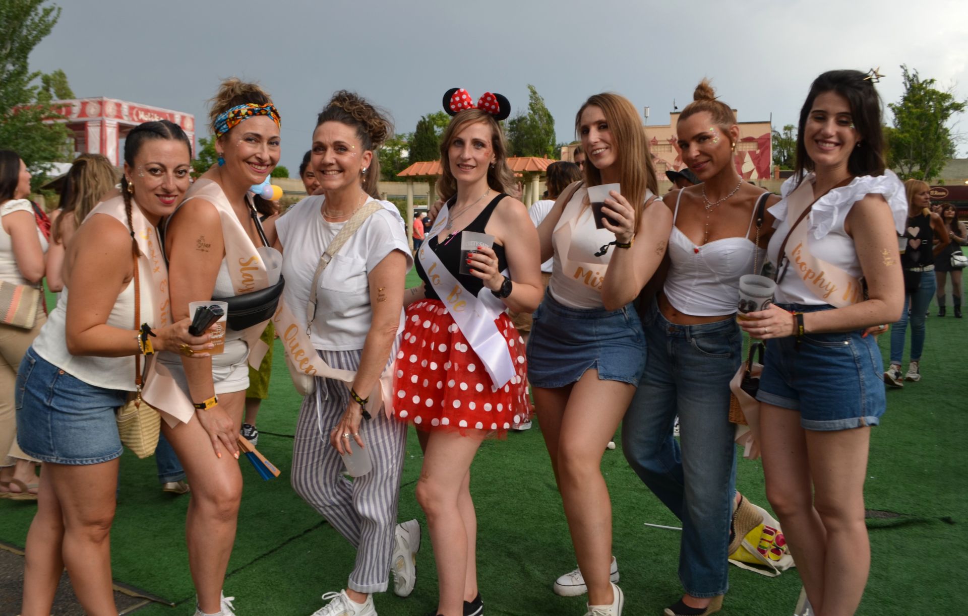 El público disfruta de los conciertos del sábado del Festival Gran Reserva