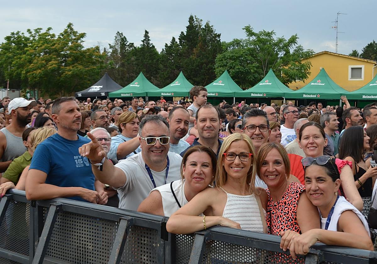 El público disfruta de los conciertos del sábado del Festival Gran Reserva