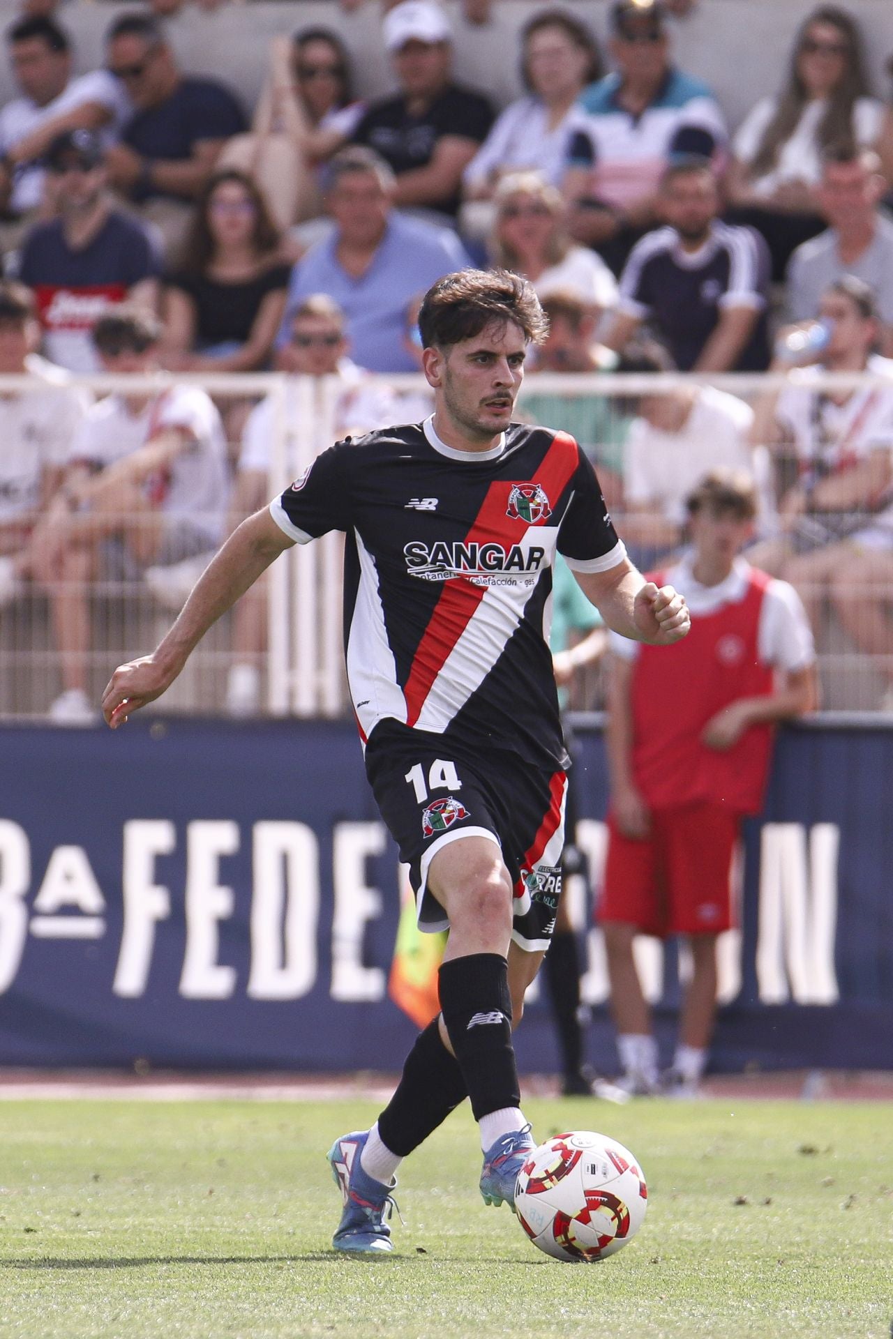 El Varea pierde ante el Rayo y se despide del ascenso