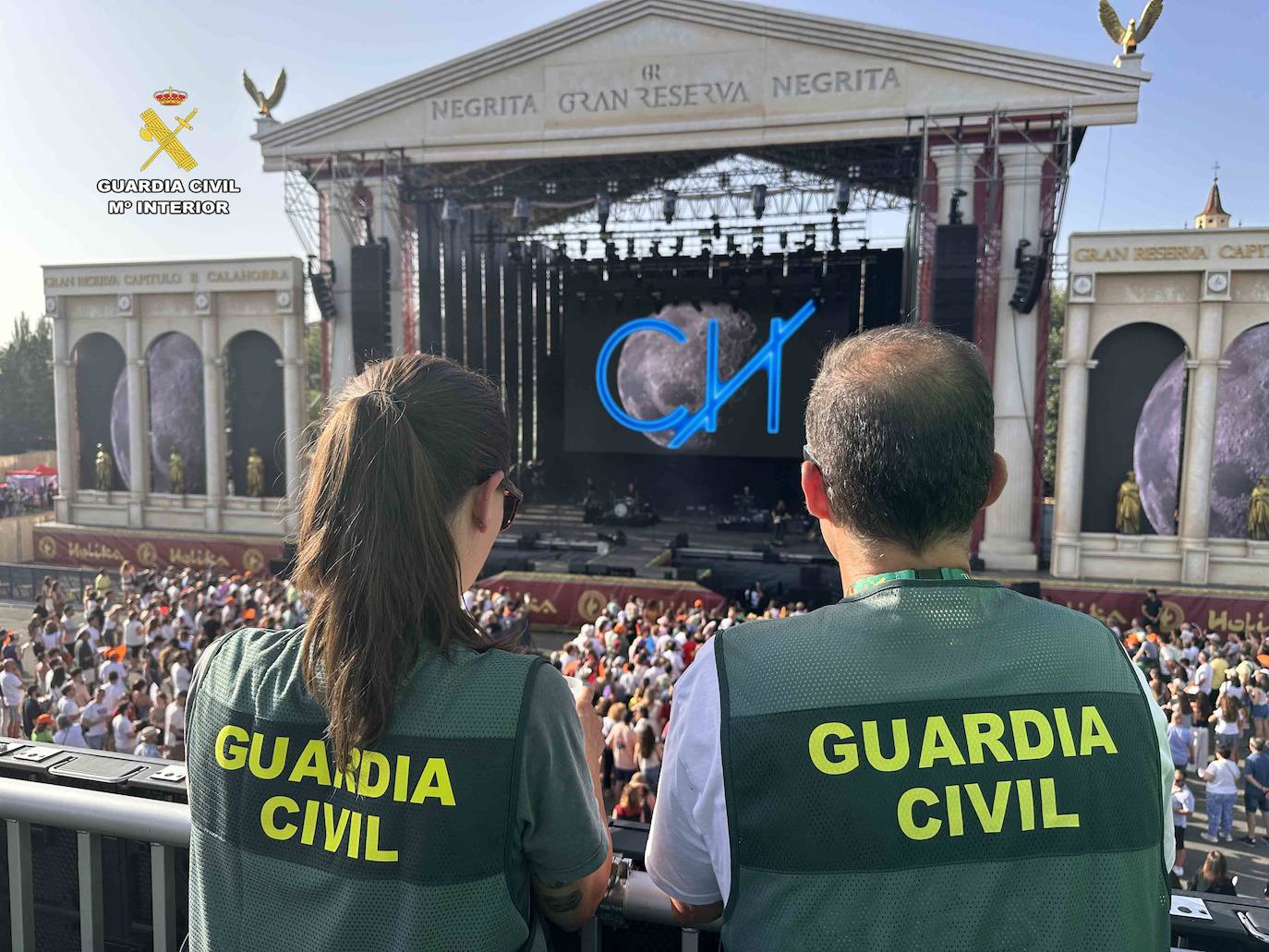 Las imágenes del operativo de la Guardia Civil en el Gran Reserva de Calahorra
