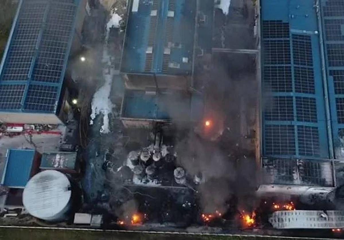 El Gobierno central declara el incendio en Euroresin como zona afectada por emergencia