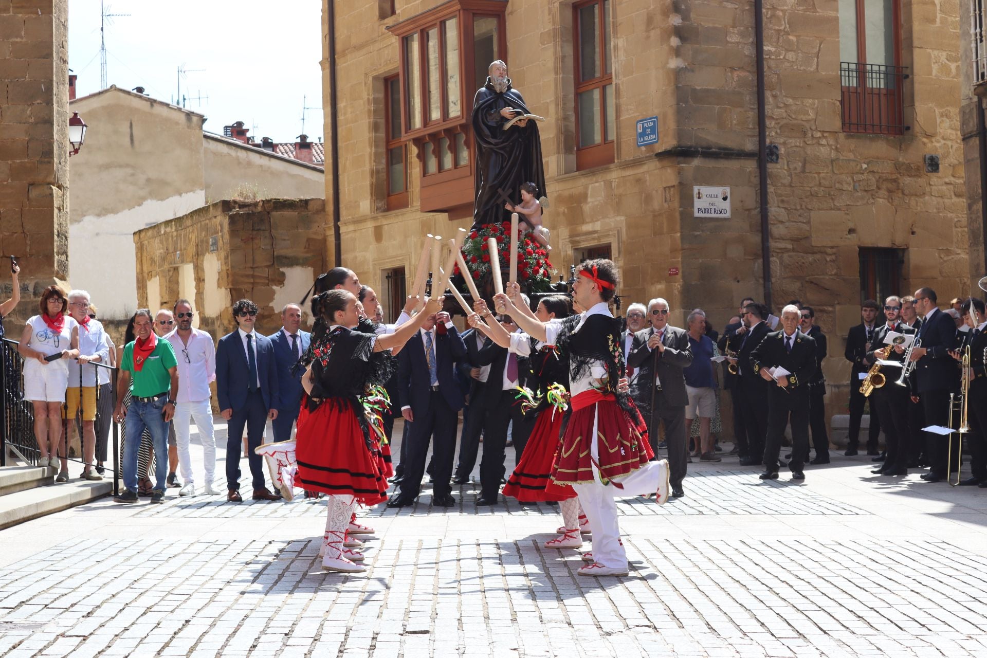 San Felices recorre las calles de Haro