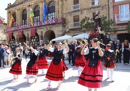 San Felices recorre las calles de Haro