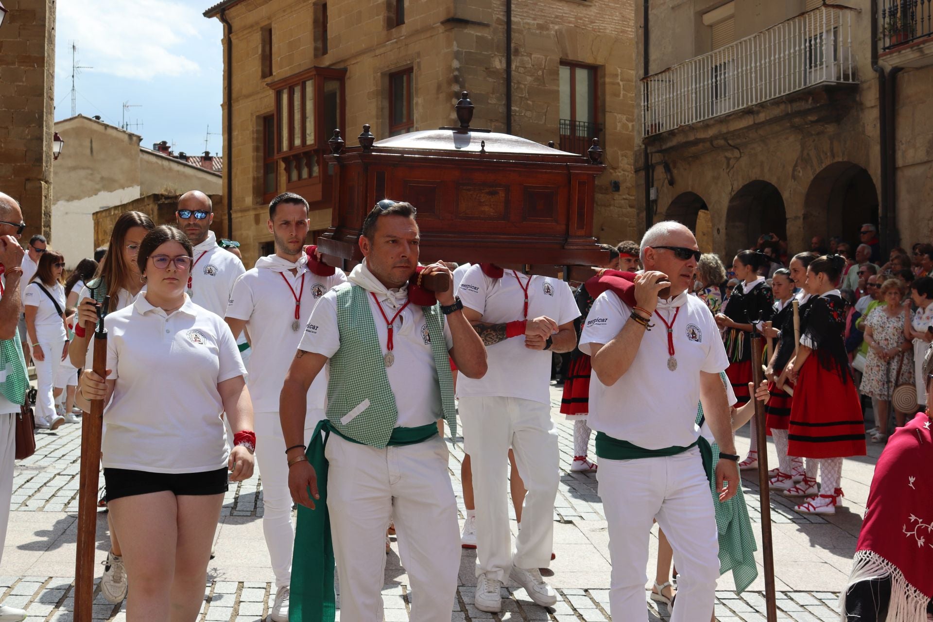 San Felices recorre las calles de Haro