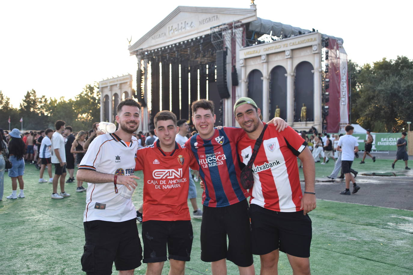 Omar Montes, Ozuna, Courtz... las imágenes de los conciertos del jueves del Holika