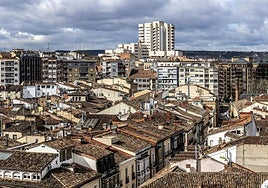 El Logroño viejo y nuevo, al menos parte del mismo, visto desde el Casco Antiguo.