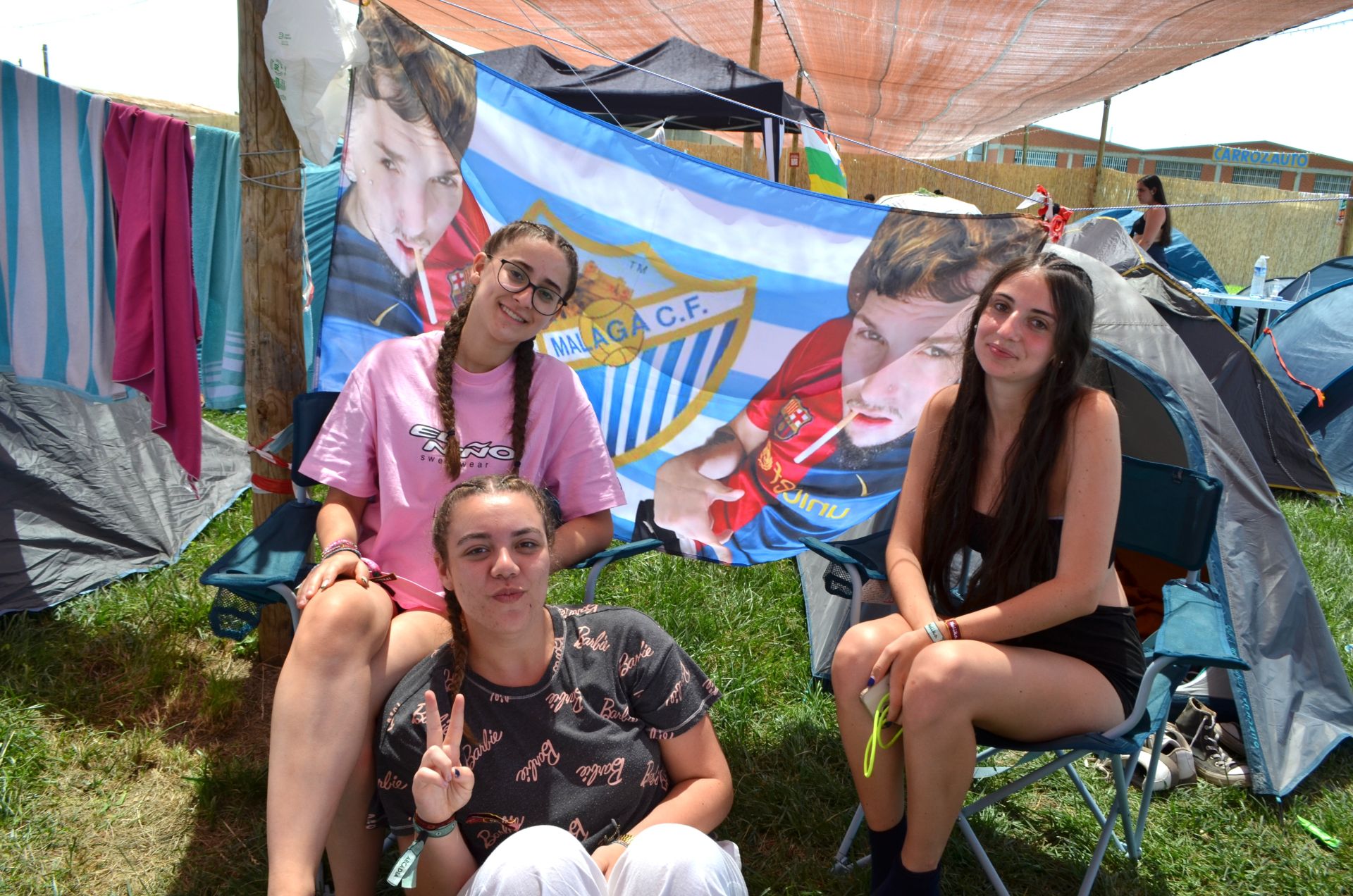 La acampada de los &#039;holikers&#039;