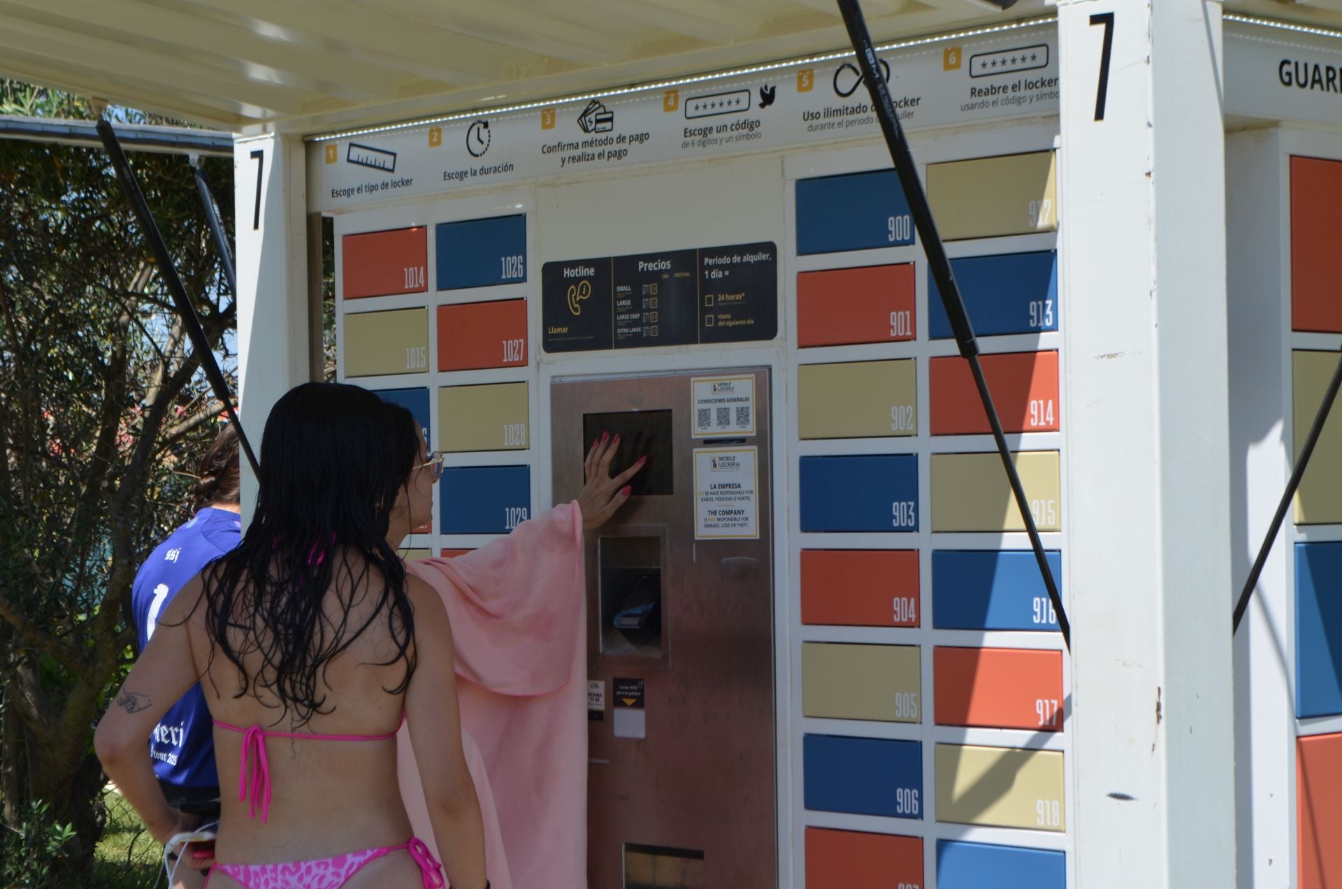 La acampada de los &#039;holikers&#039;