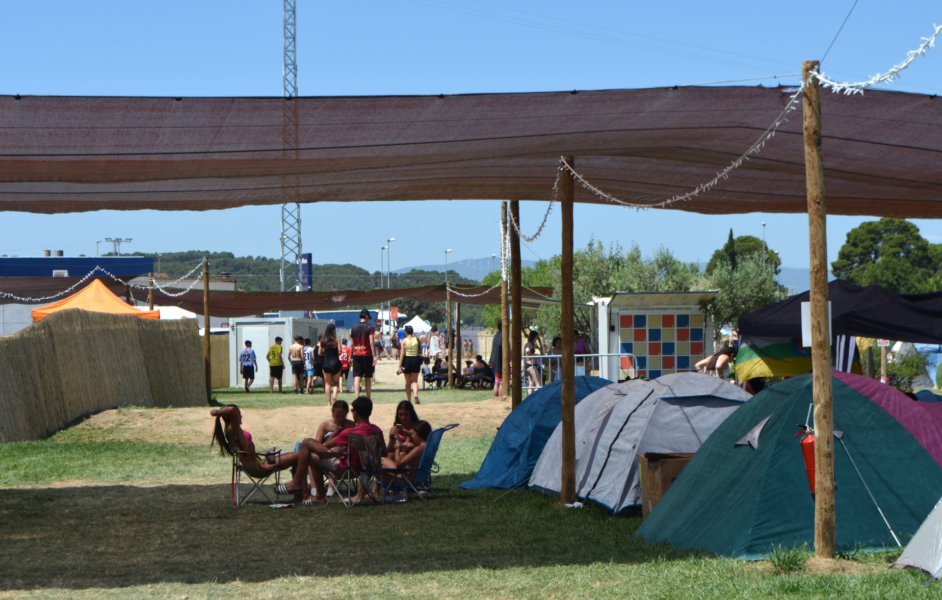 La acampada de los &#039;holikers&#039;