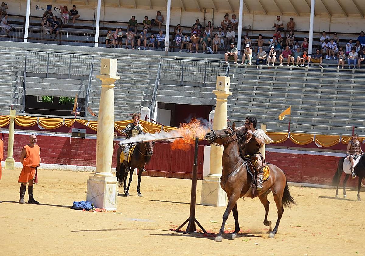 Las imágenes de los gladiadores, bailarinas y carreras de cuadrigas