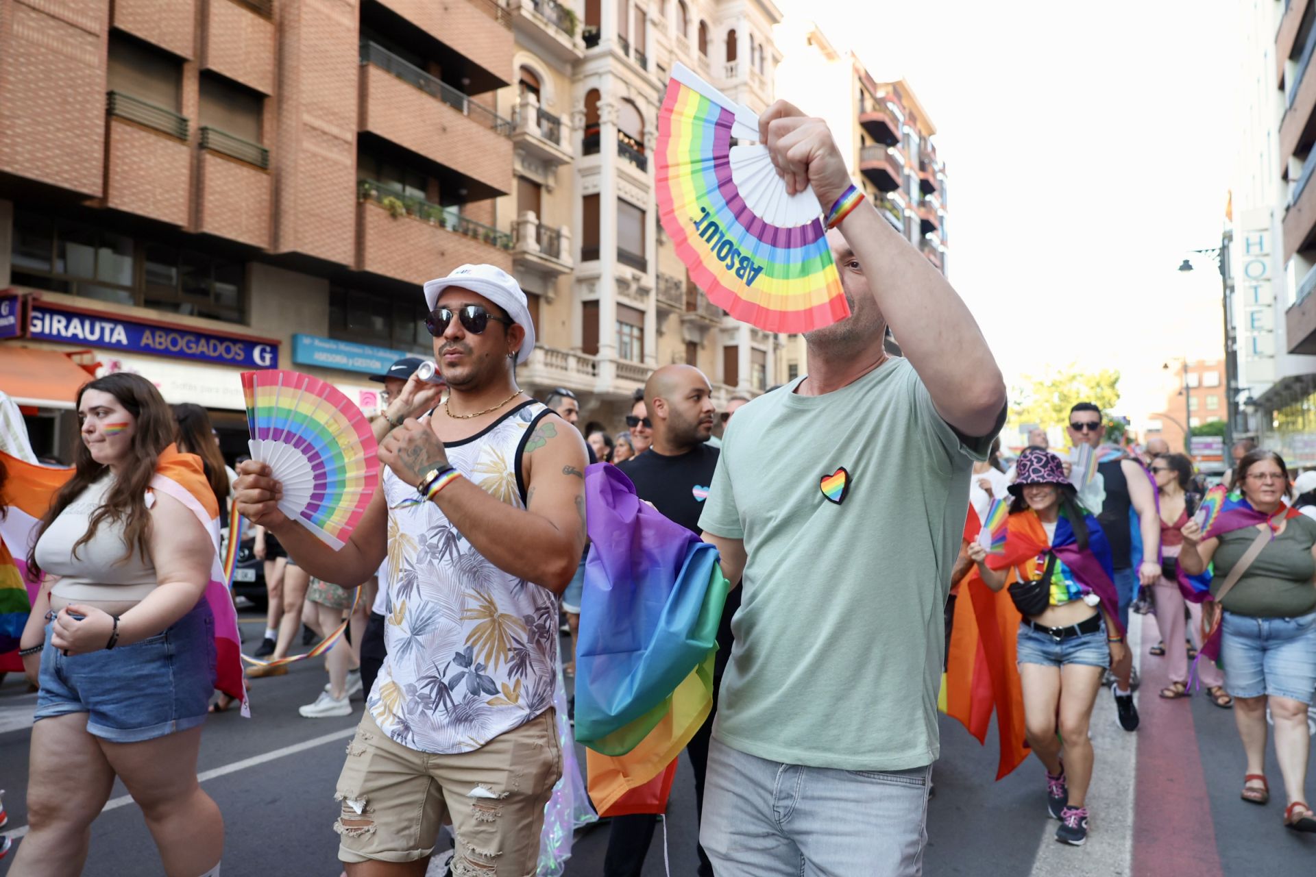 El colectivo LGTBIQ+ saca el Orgullo en las calles de Logroño