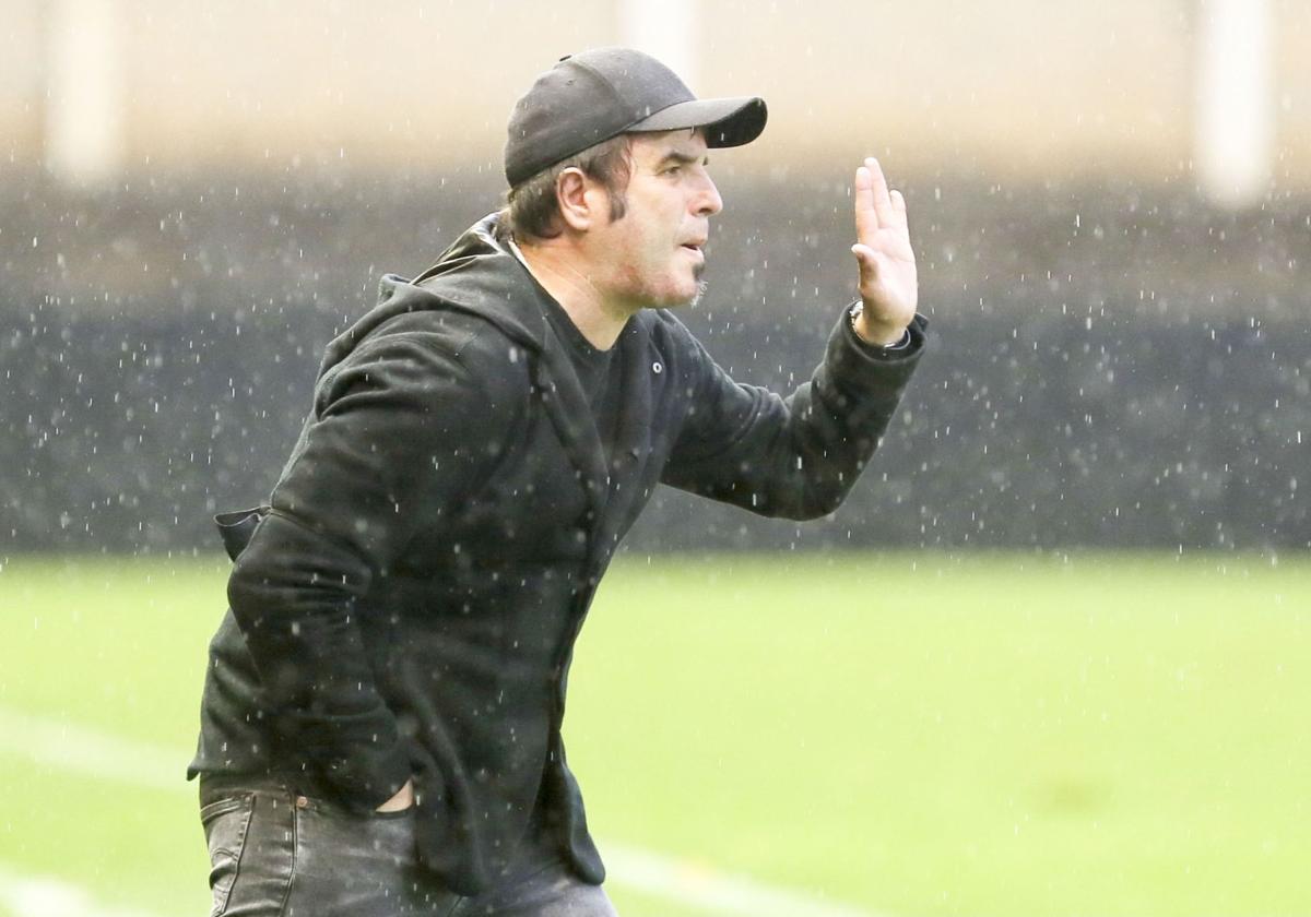 Aitor Zulaika, que entrenó al Real Unión, toma el mando en el Amoreboeta.